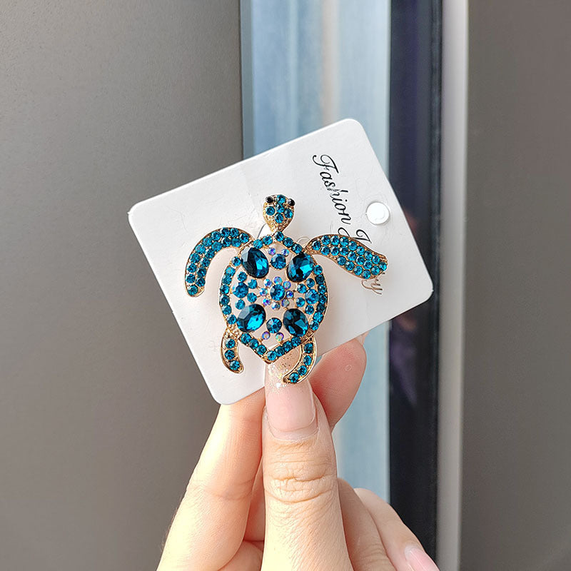 Colorful turtle brooch design