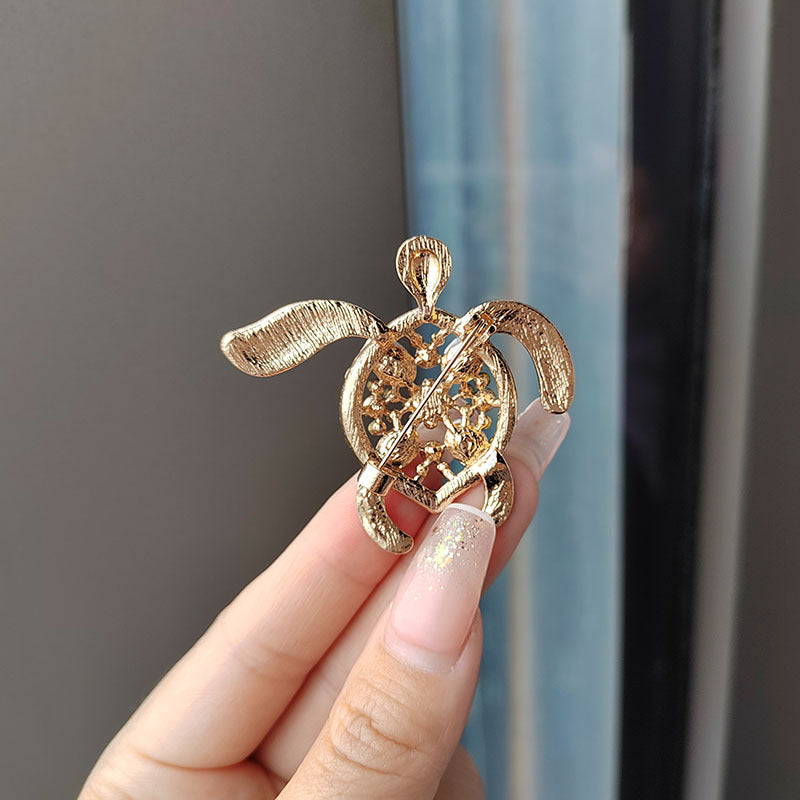 Cute turtle brooch for gifts