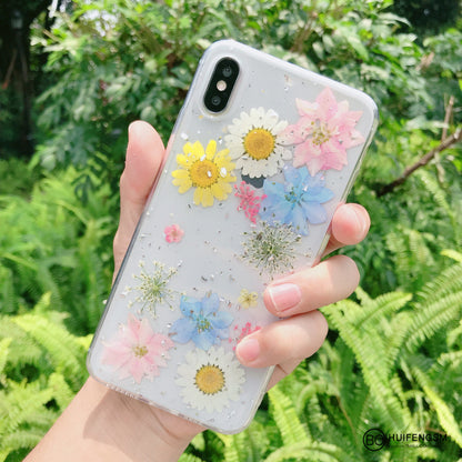 Stylish Daisy Floral iPhone Case for iPhone 15 Pro, 14, 13, 12 - TPU Soft Slim Fit Protective Cover