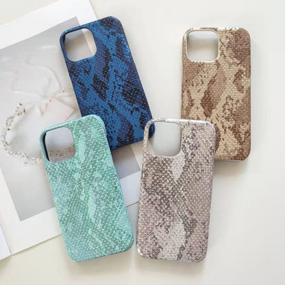 Luxurious Snakeskin iPhone Case Compatible with iPhone 15 - Stylish and Durable PC & Leather Cover