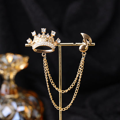 Necklace and Brooch Set on Display - Image 3