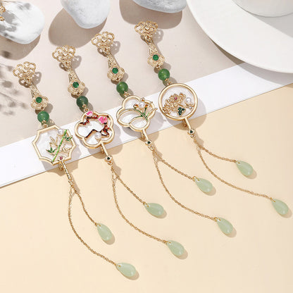 Traditional Chinese Style Brooch Image 4