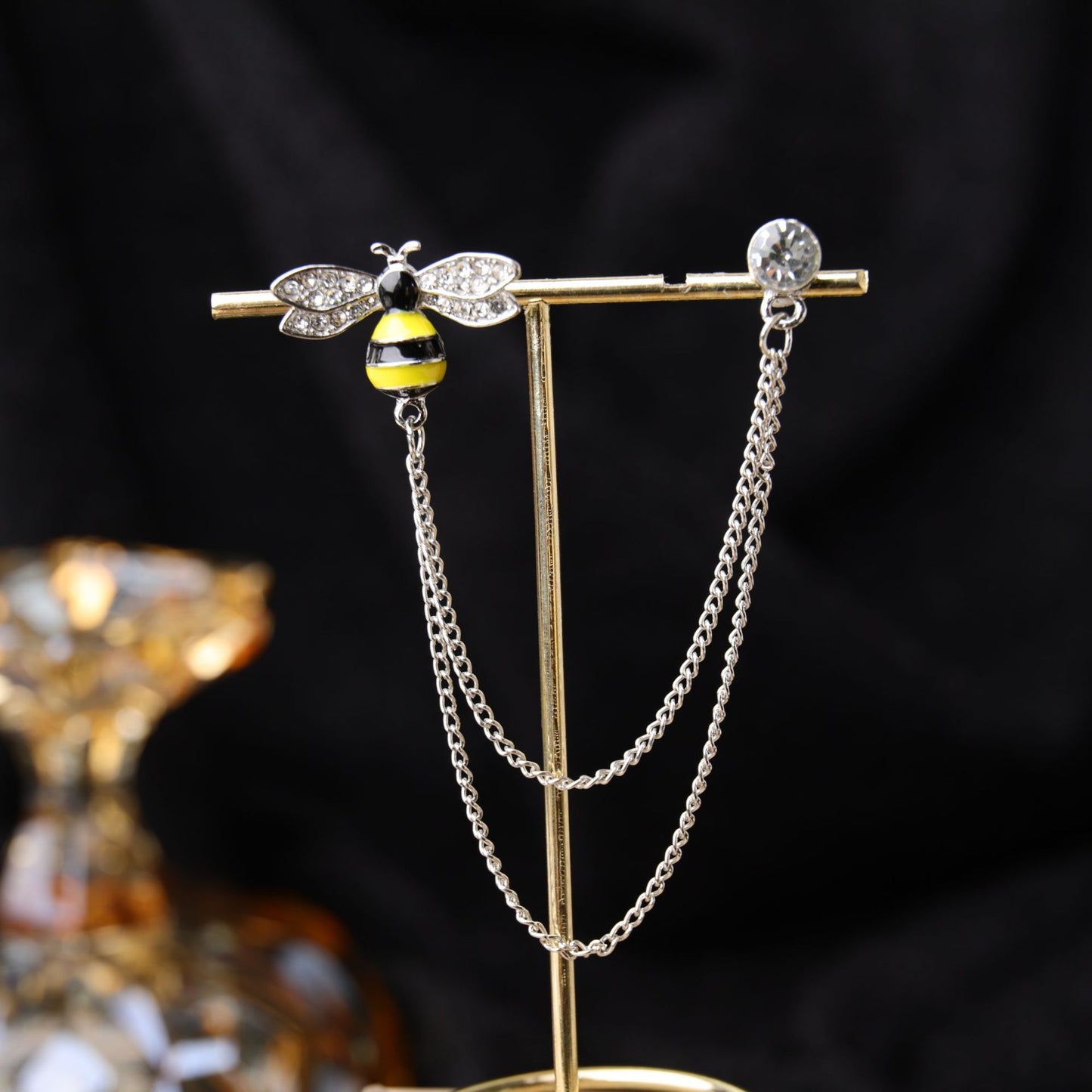 Showcasing Rhinestones and Pearls - Image 10