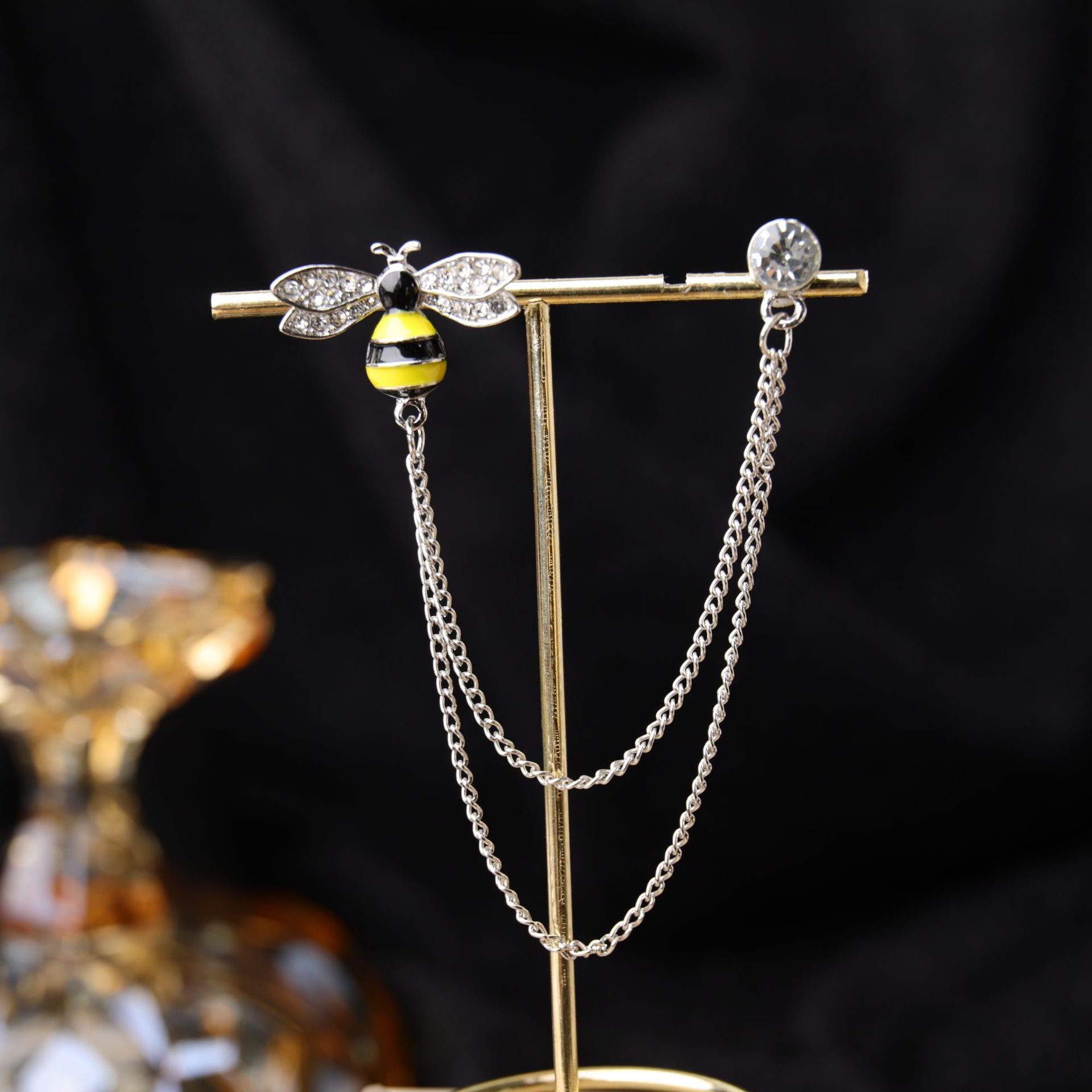 Showcasing Rhinestones and Pearls - Image 10