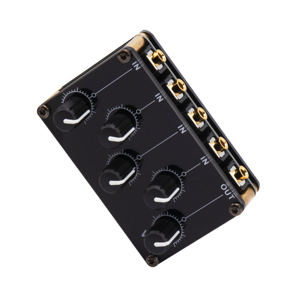 Portable 4-Channel Stereo Line Mixer back view