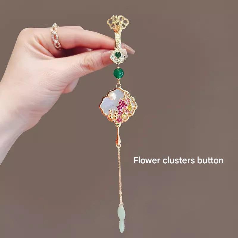 Stylish Women's Accessory Brooch Image 5