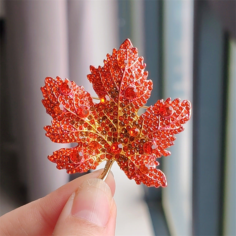 Stylish Fashion Brooch - Image 10