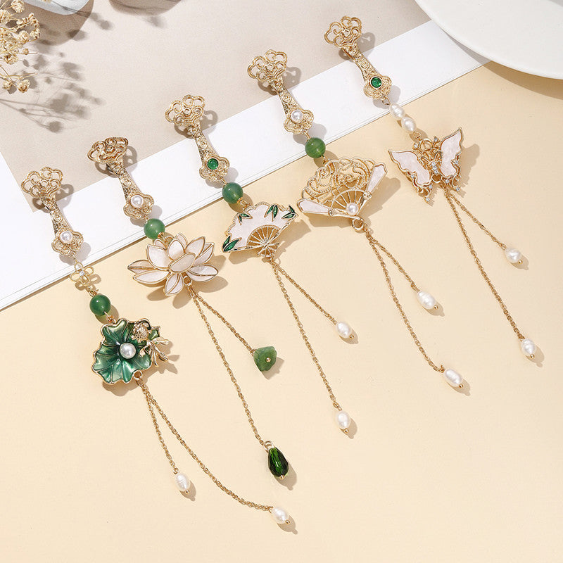 Pearl Accented Brooch Display Image 3