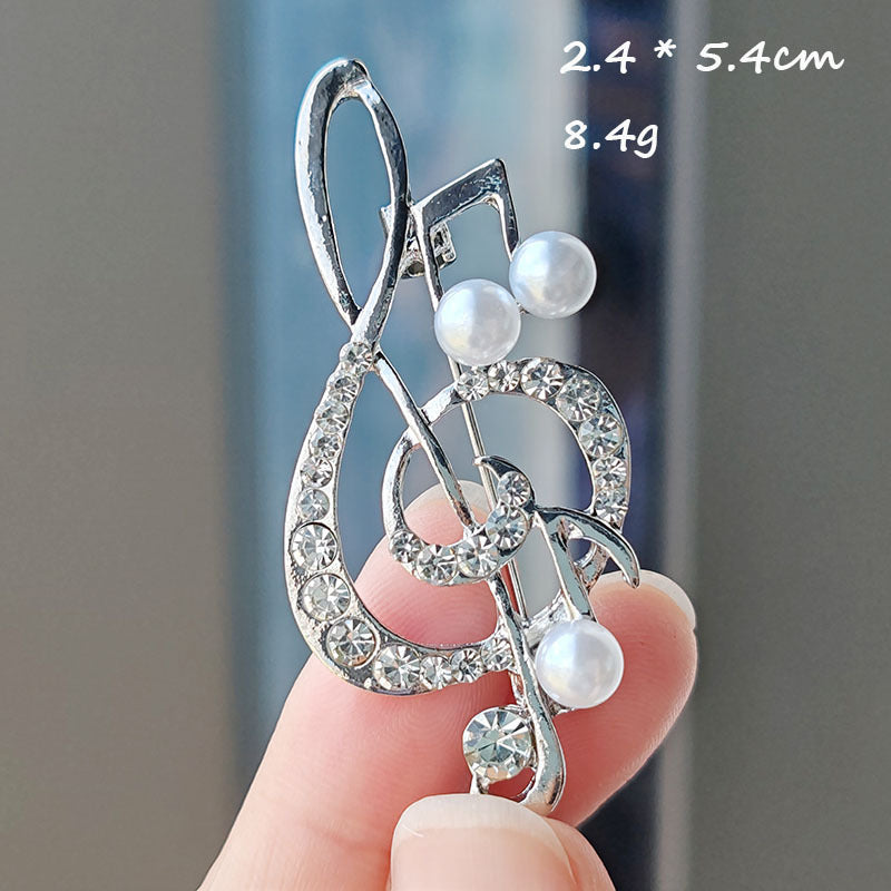 Elegant music note accessory for women and men