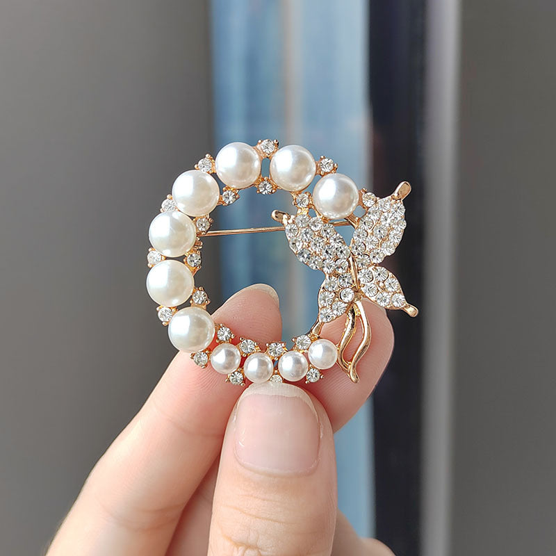 Unique pearl rhinestone brooch image 7
