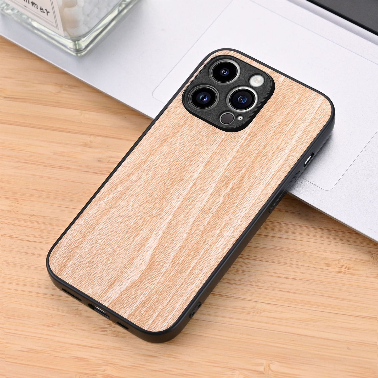 Stylish Wood Grain iPhone & Samsung Case - Durable, Lightweight, and Anti-Fingerprint Protection