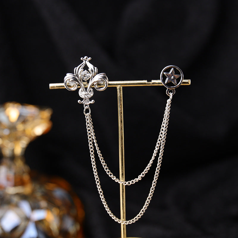 Necklace and Brooch Set on Display - Image 3