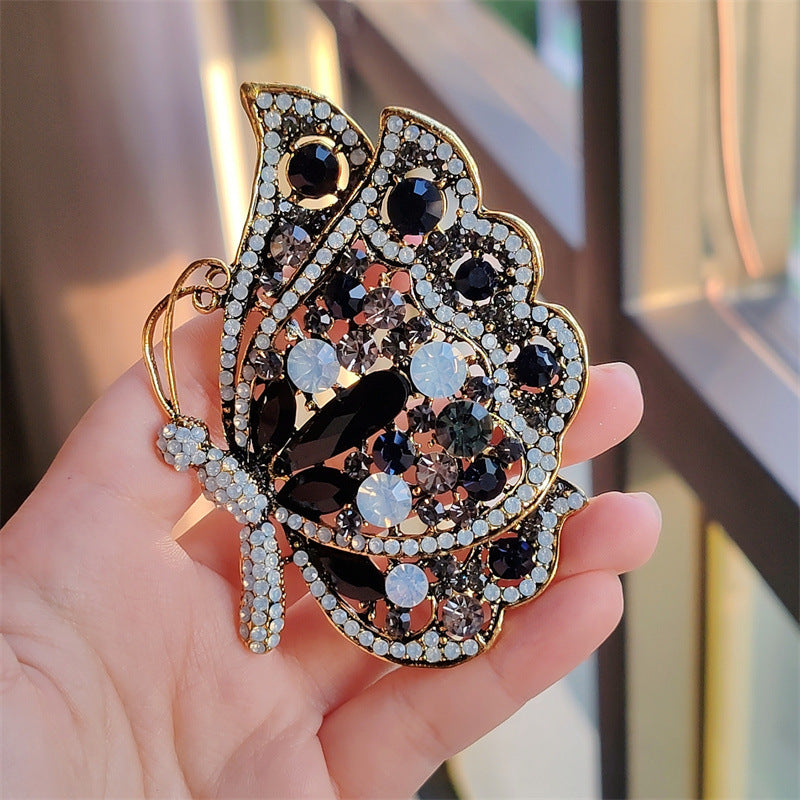 trendy fashion pin butterfly accessory